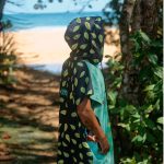 BONG-PONCHO-ADULT-NO-SLEEVES-TUCAN-LIFF - Image 9
