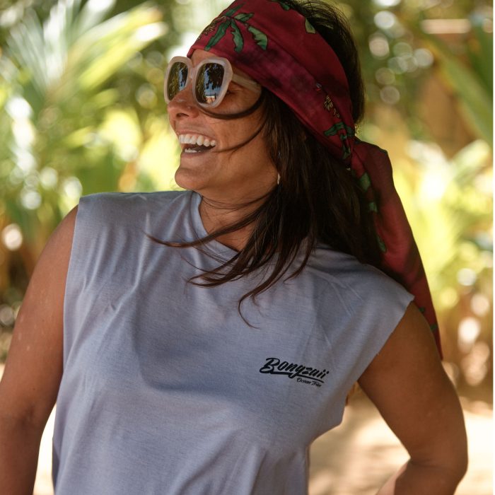 crop top, hammerhead, respect local, woman, panamanian brand
