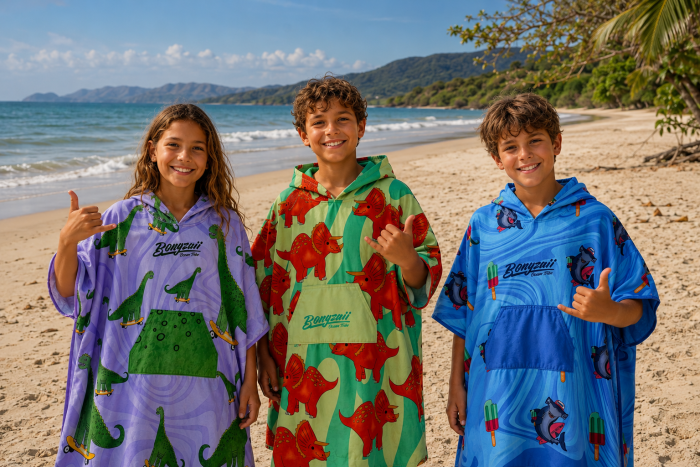 BONG-PONCHO-KIDS-REVERSIBLE-HAMMERHEAD-LICK-IT - Image 2